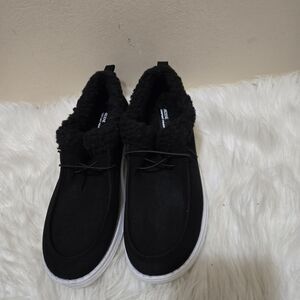 Ardene Comfort Foam Black Fleece-Lined Shoes
